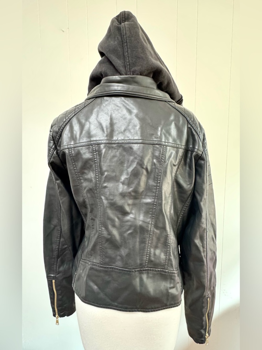 🔥Free People We The Free Harriett Black Vegan Leather Hooded Moto Jacket *Tear* - Picture 6 of 15